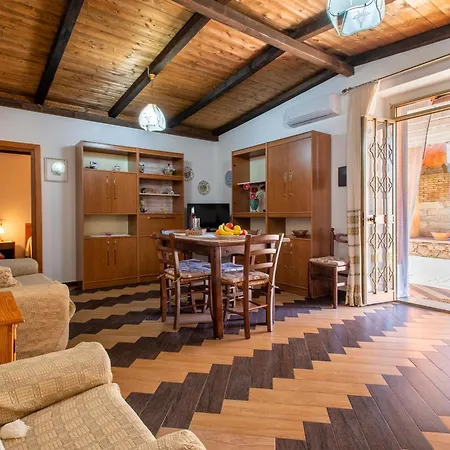 بيت للعطل Casa Irene Terme di Castel Doria